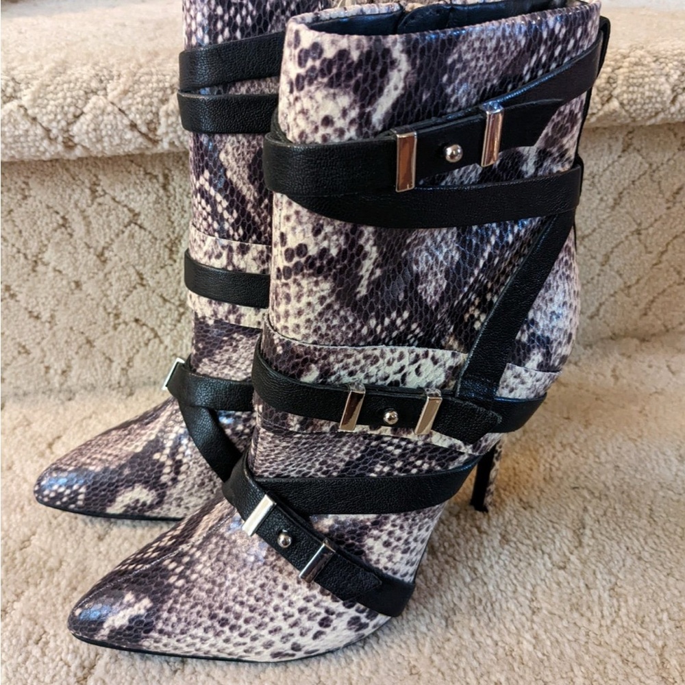 Guess Parley Snakeskin Stiletto Boots ~ NWT